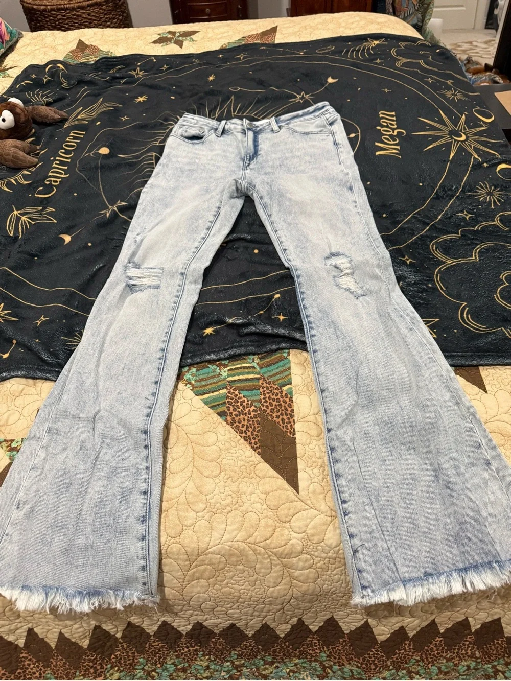 Petra 153 light wash frayed jeans 11/29